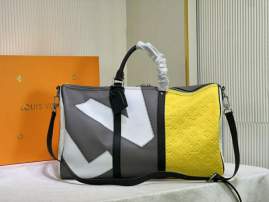 Picture of Louis Vuitton Mens Bags _SKUfw115952348fw
